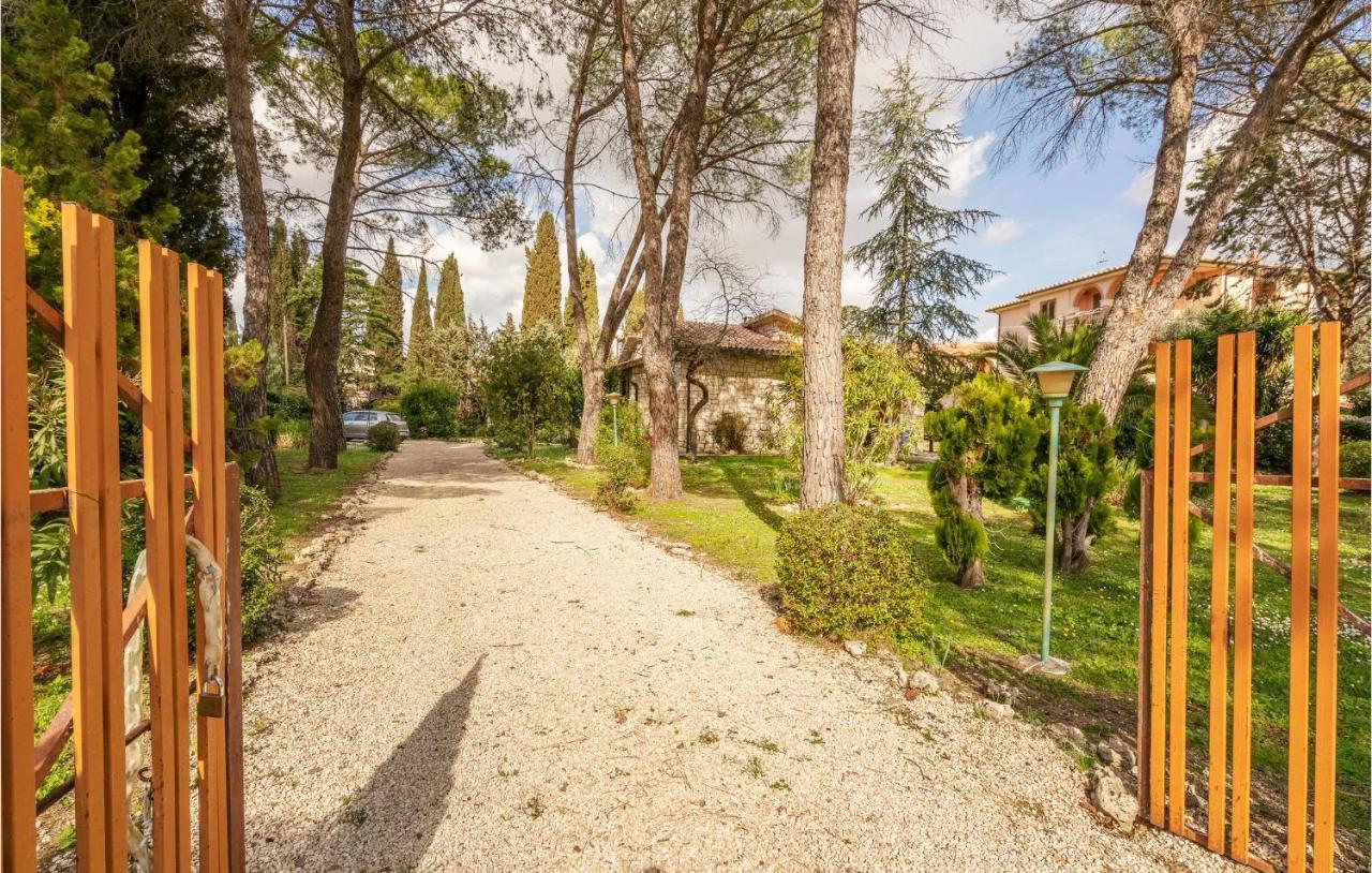 Amazing Home In Saturnia With Wifi Eksteriør bilde